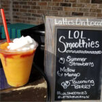 Smoothie & Frappe | Mobile Bar | Mellow Mango Smoothie topped with Strawberry flavor